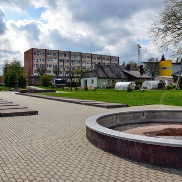 Fontanas prie Širvintų tvenkinio