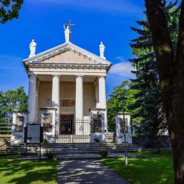 Taujėnų Šv. Kryžiaus Išaukštinimo bažnyčia