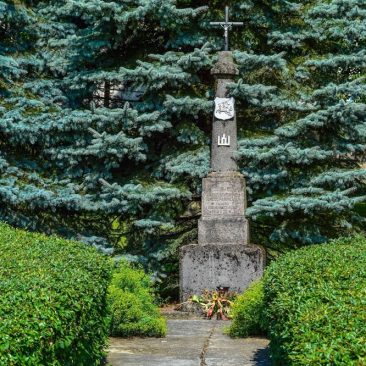 Paminklas Lietuvos nepriklausomybės dešimtmečiui paminėti