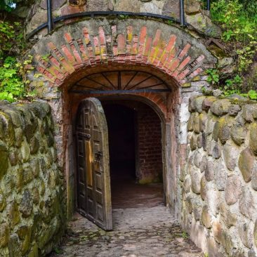 Taujėnų dvaro parko rūsys