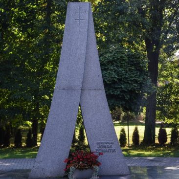 Paminklas Jonui Žemaičiui – Vytautui