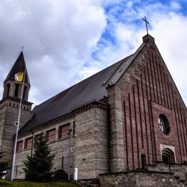 Alytaus Švč. M. Marijos Krikščionių Pagalbos bažnyčia