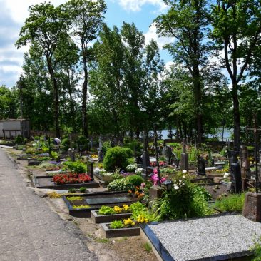 Senosios Plungės kapinės