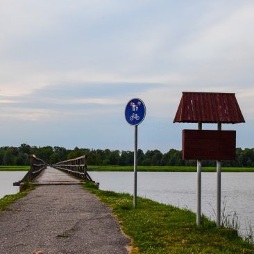 Tiltas per Širvėnos ežerą